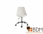 Silla Eames con ruedas