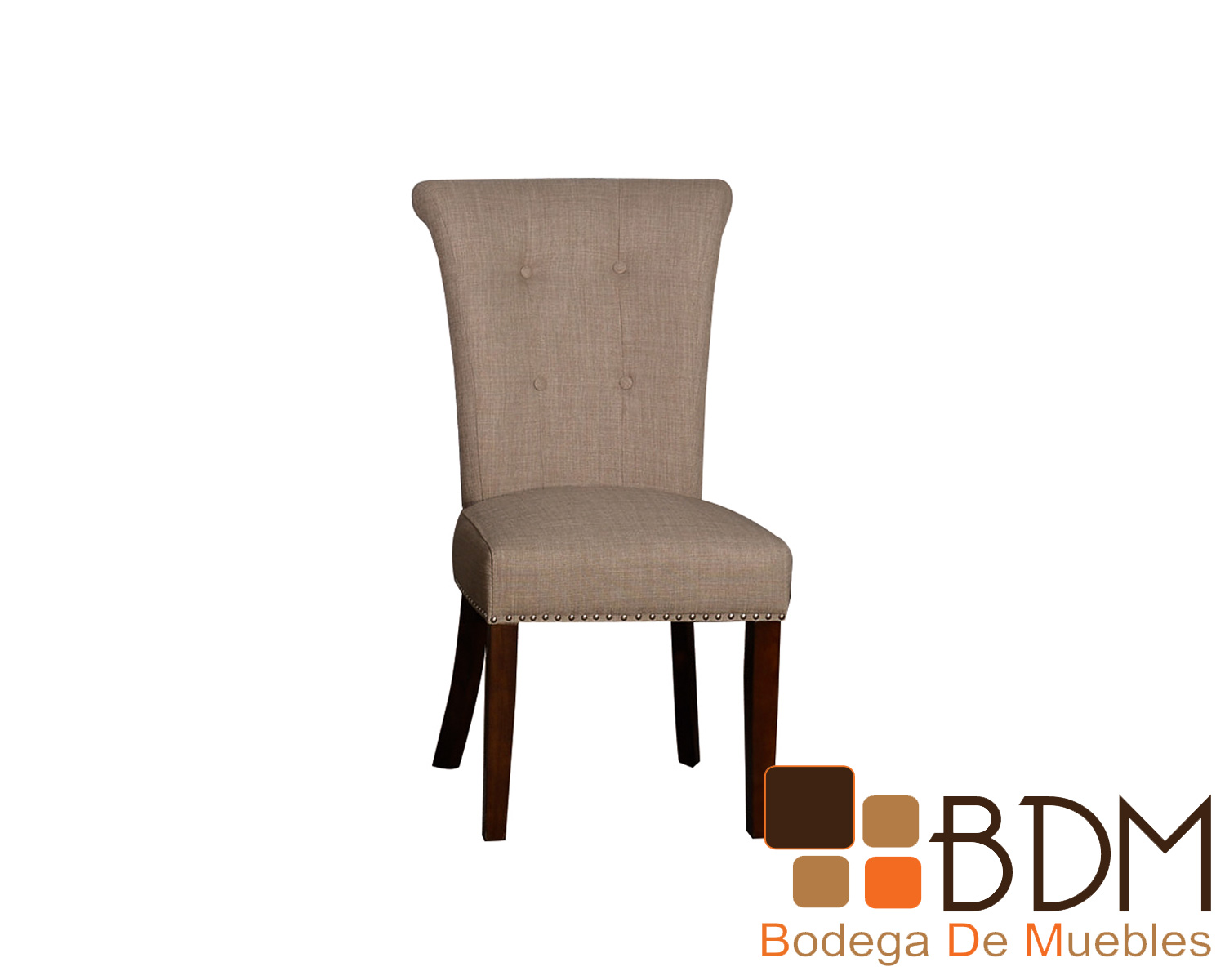 Silla de madera tapizada color beige para comedor