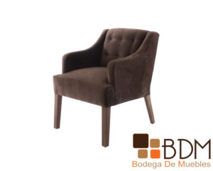 Sillon individual de madera tapizado en suede color cafe