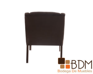 Sillon individual de madera tapizado en suede color cafe