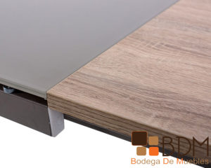 Mesa extendible fabricada con madera y cristal