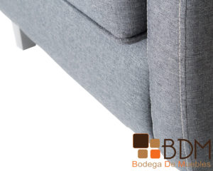 Sillon ocasional en color gris de madera