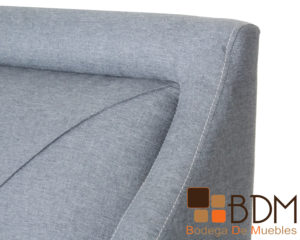 Sillon ocasional en color gris de madera