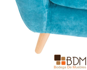 Sillon individual con patas de madera color natural