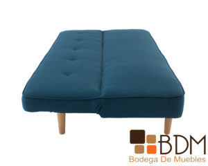 Sofa cama color azul con patas de madera