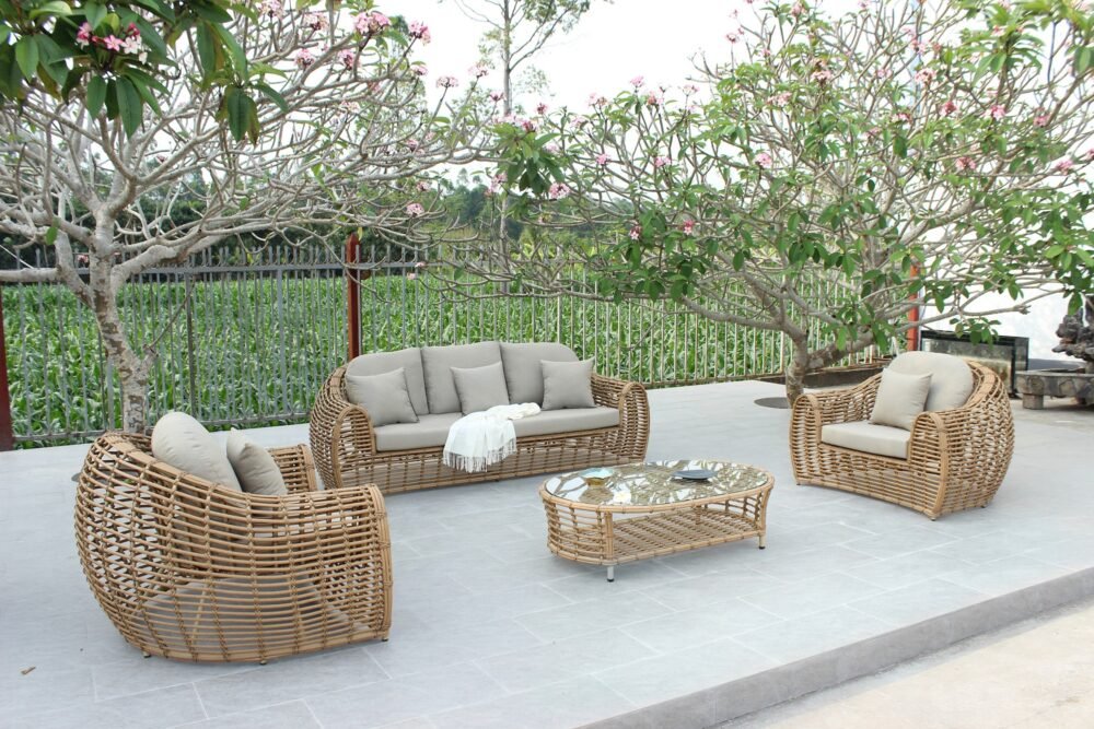 Renava Sandra – Conjunto Exterior Beige + Sofá Mimbre