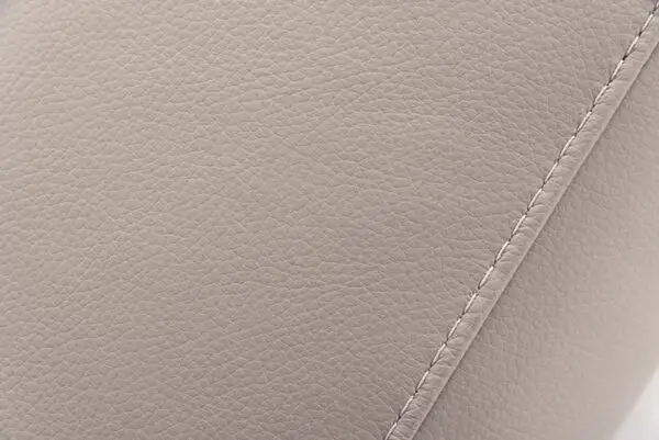 Sala Lamod Italia Villeneuve - Sofá seccional
italiano moderno de cuero gris claro con orientación derecha – Envíos a todo
México | FurnitureMX