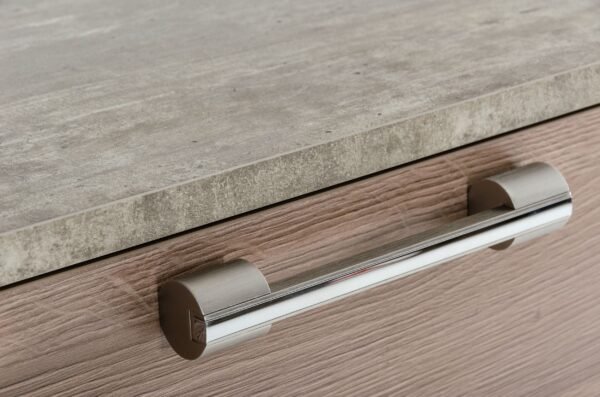 Cómoda Nova Domus Boston - Cómoda moderna de roble
  marrón y acero inoxidable cepillado – Envíos a todo México | FurnitureMX