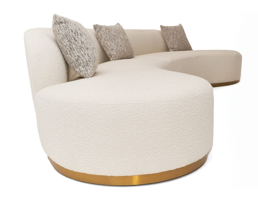 Divani Casa Frontier – Sofá seccional curvo de tela blanca glamurosa con almohadas beige