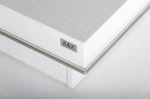 Mueble Horizon - Mesa de centro moderna de
cocodrilo blanco con cuadrados extraíbles – Envíos a todo México |
FurnitureMX