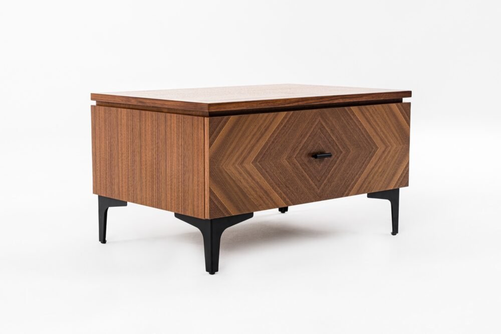Modrest Paula – Mesita de noche Mid-Century de nogal